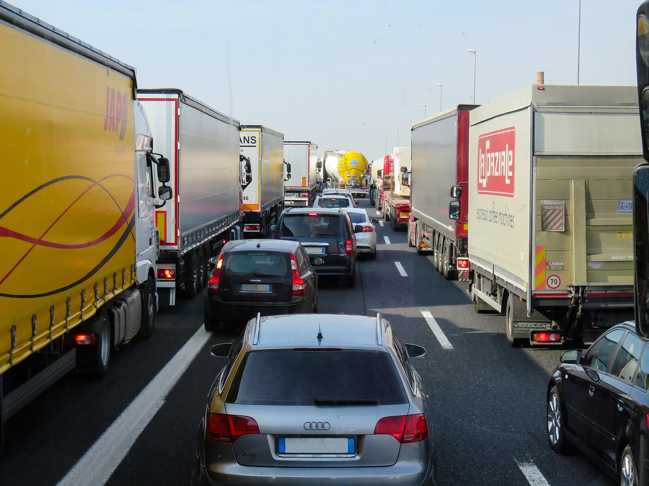 Accident motard à Narbonne : les étapes clés pour gérer votre assurance auto