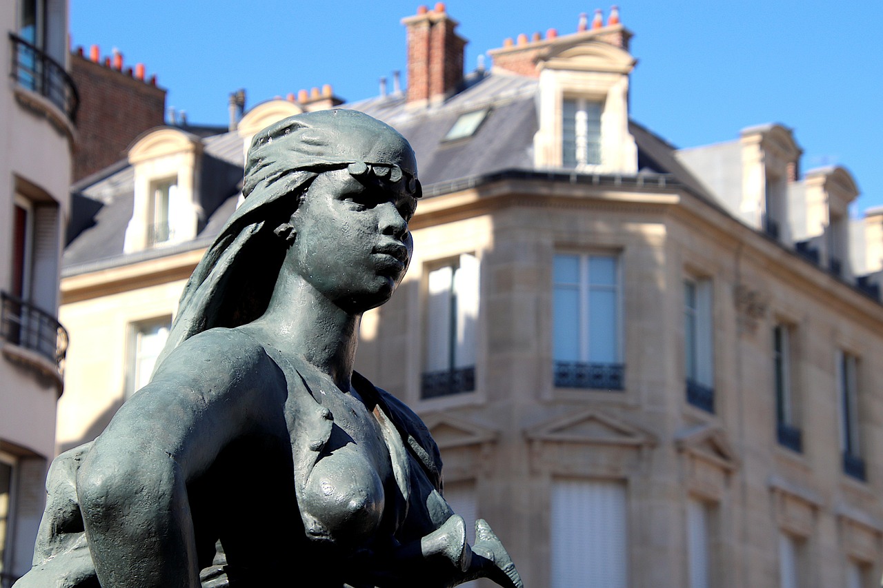 Justice : condamnation pour trouble à l'ordre public à Senlis, quels recours pour les victimes et organisateurs ?