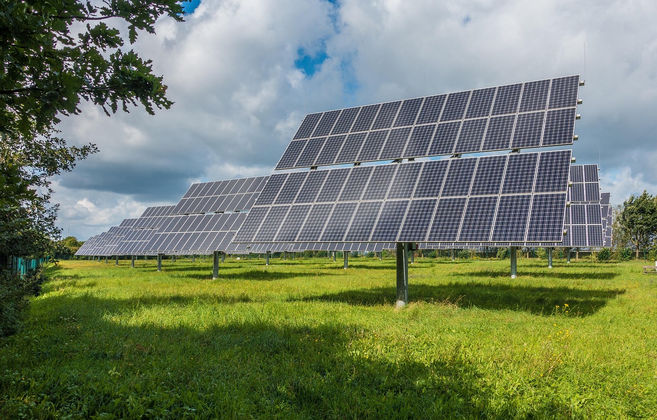 Panne électrique prolongée : comment éviter la pagaille avec un groupe électrogène ou une batterie domestique ?