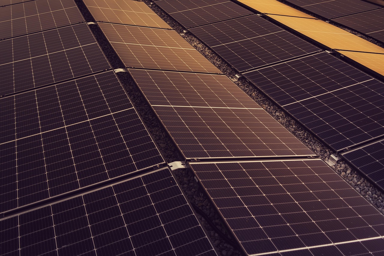 Éoliennes offshore Dieppe-Le Tréport : comment les riverains peuvent-ils profiter de l’autoconsommation photovoltaïque ?