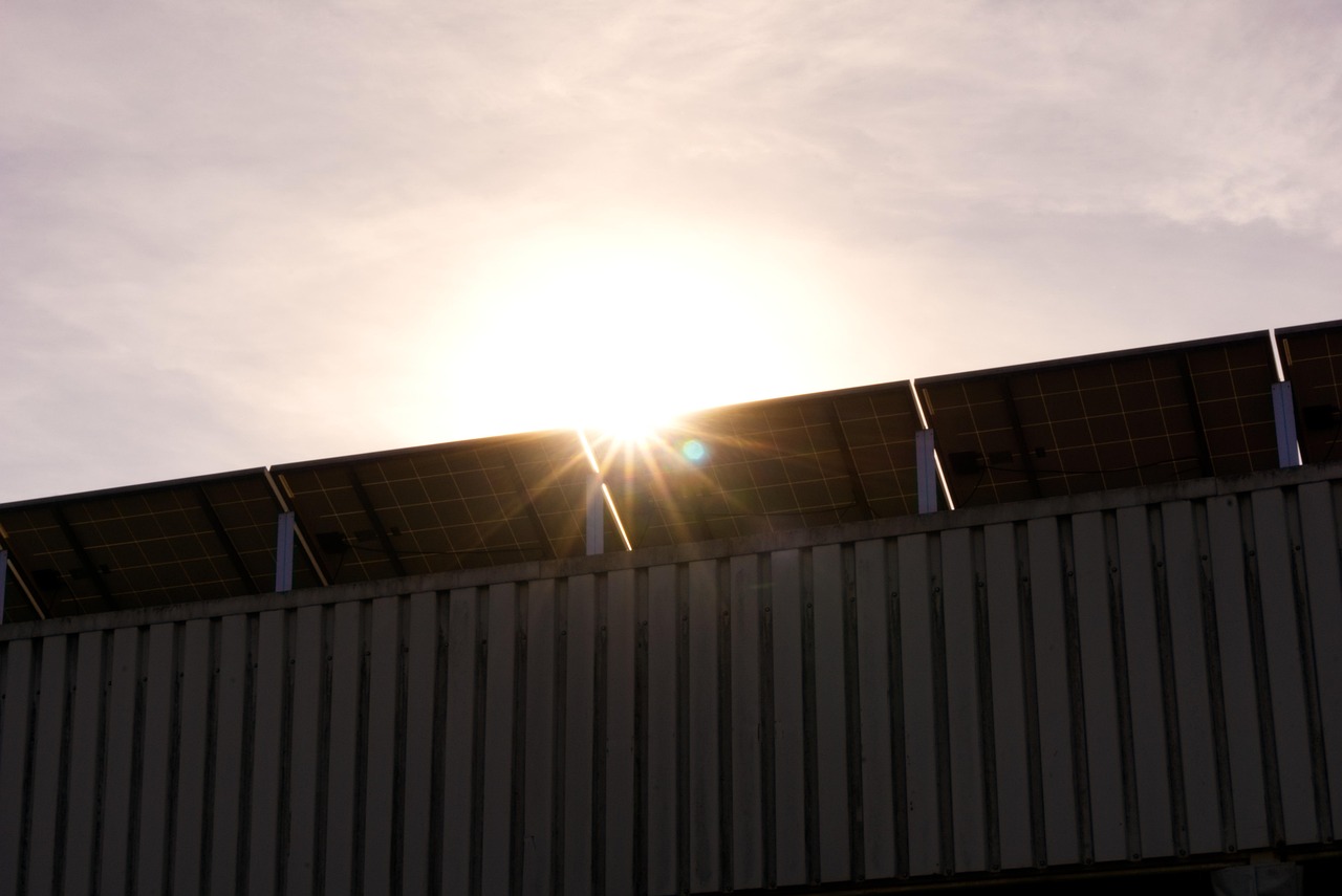 Data center à Fouju : risques énergétiques et solutions photovoltaïques pour les Seine-et-Marnais