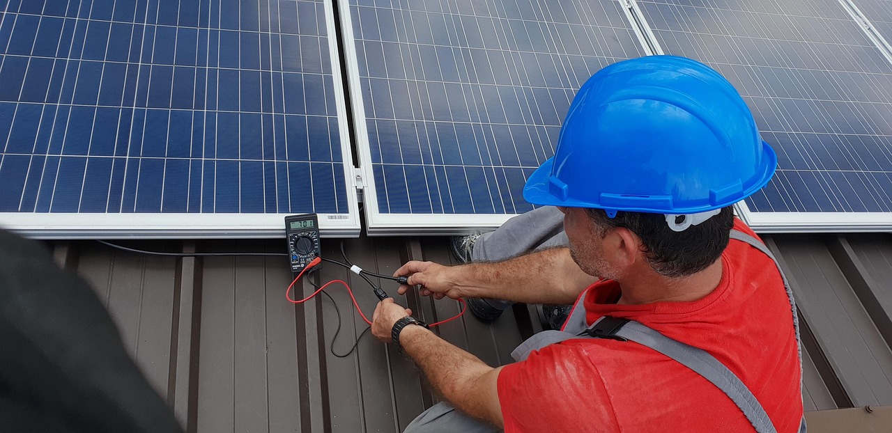 Verallia et Dalkia transforment la chaleur fatale en énergie verte à Lagnieu : quelles solutions pour les ménages et artisans ?